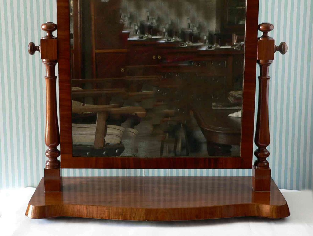 ESPEJO TOCADOR VICTORIANO – Antigüedades MAESTRE