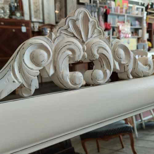 ESPEJO CON COPETE BLANCO DECAPÉ - Imagen 2