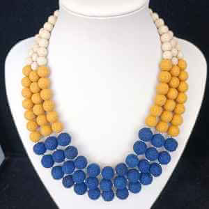 COLLAR DE LAVA VOLCÁNICA TRICOLOR