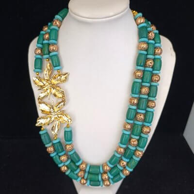 COLLAR DE TURQUESA VERDE Y AZUL Y LAVA